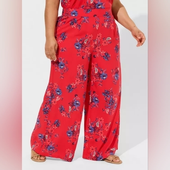 TORRID Floral Wide Leg Pants in 00T - Picture 2 of 11